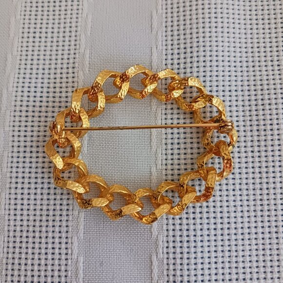 Gold Tone Necklace, Brooch and Earrings Set - Picture 8 of 10